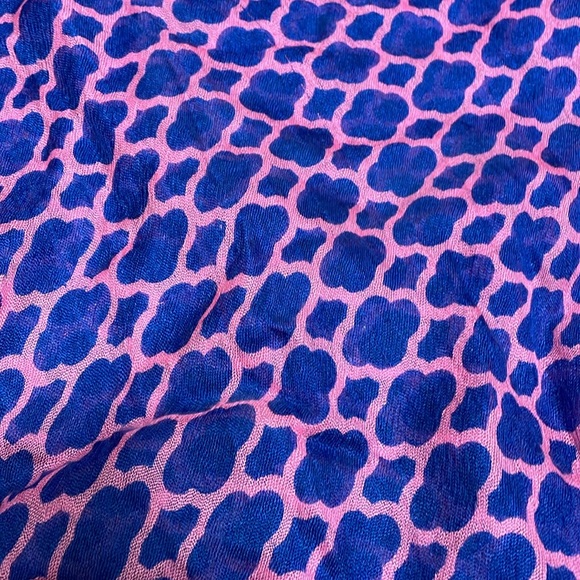 Bright Blue and Neon Pink Geometric Patterned Scarf - Picture 6 of 7